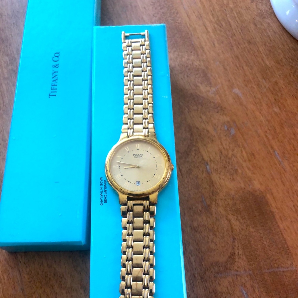 Unisex Gold Pulsar Watch